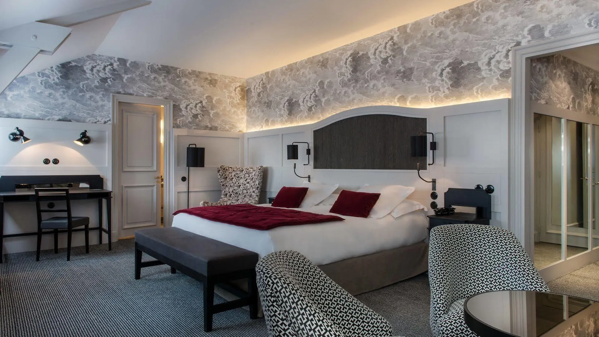 Hotel D'Aubusson Paris