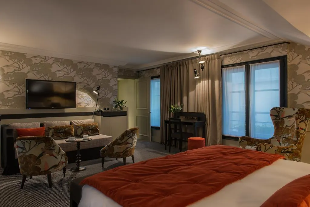 Hotel D'Aubusson Parigi 5*,